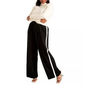 NWT Eloquii Women's Plus Size Black Track Pant With White Side Stripe 14/16